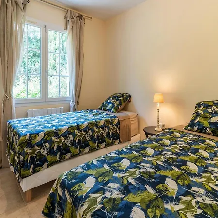 וילה Charming Near Limoux, Cleaning Included לימו