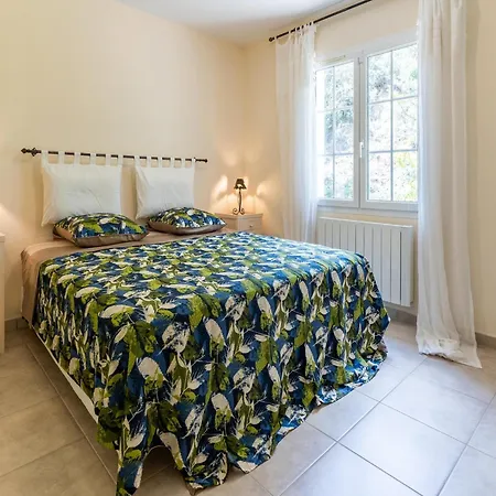 וילה Charming Near Limoux, Cleaning Included *
