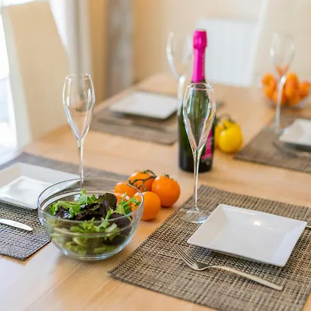 וילה Charming Near Limoux, Cleaning Included