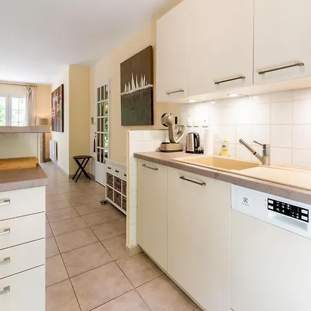 וילה Charming Near Limoux, Cleaning Included