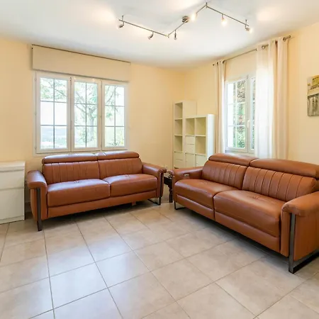 Charming Near Limoux, Cleaning Included Villa Limoux