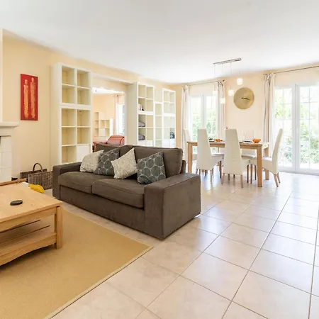 וילה Charming Near Limoux, Cleaning Included *